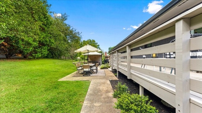 Building Photo - Renovated Mid-Century Modern Home in Belmont West with Finished Basement & Fenced Yard