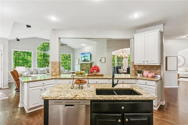 Building Photo - 4750 Spring Wood Trace