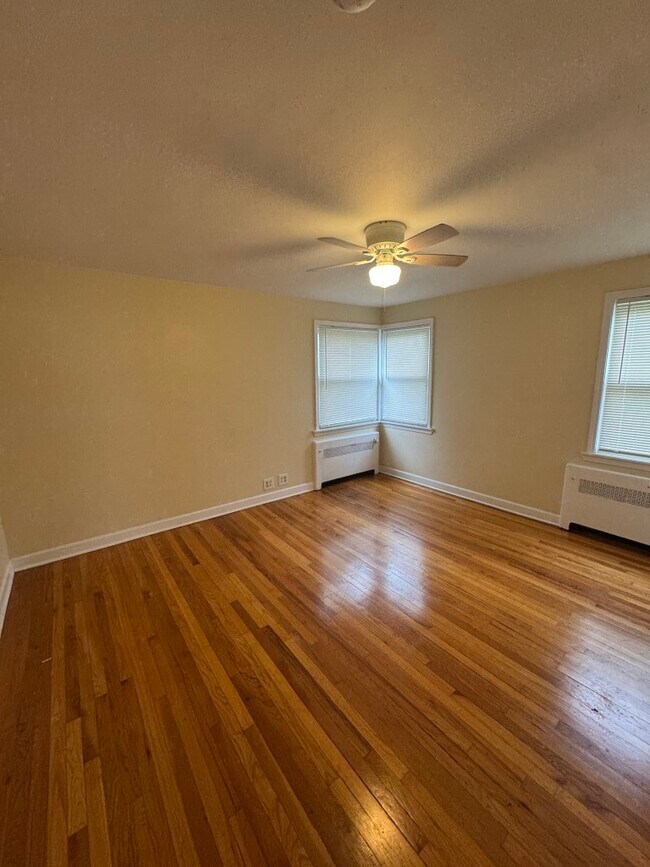 Building Photo - 1528 N Harlem Ave