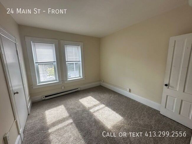 Building Photo - Charming 2 Bedroom, 2 Bathroom Apartment i...