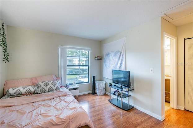 Building Photo - 13608 S Village Dr