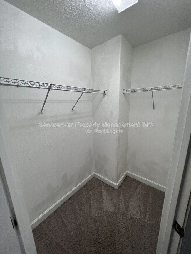 Building Photo - 939 Terra Vista St