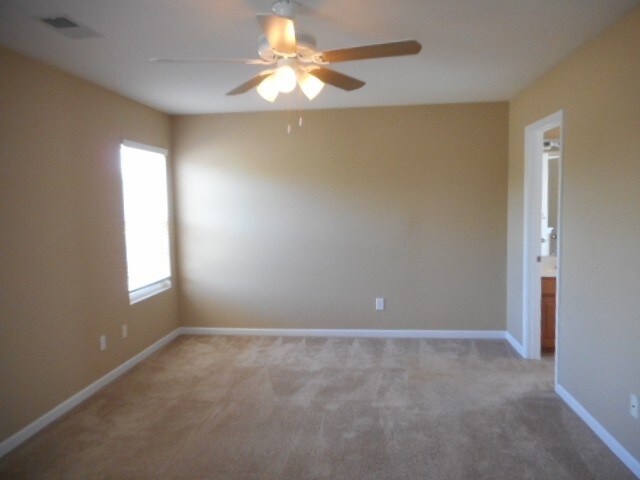 Building Photo - 5 Silverbrook Ct