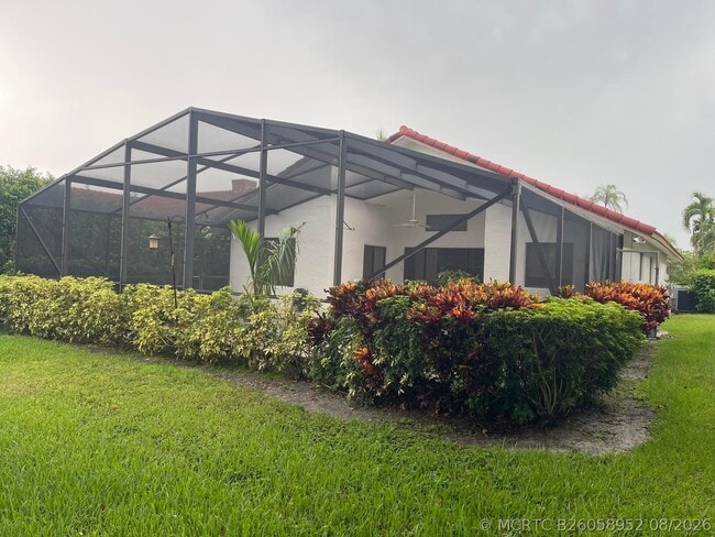 Building Photo - 10215 Camelback Ln