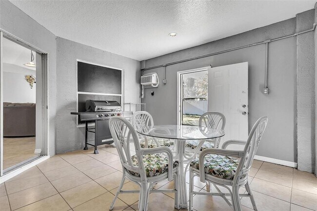 Building Photo - 4 La Mancha Dr