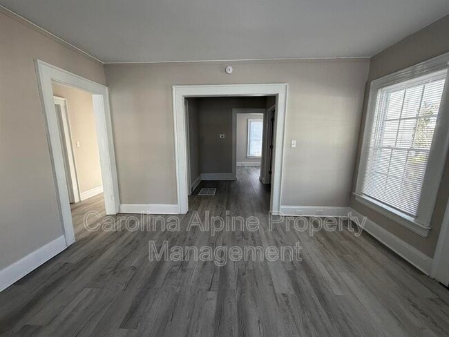 Building Photo - 1621 N Hamilton St