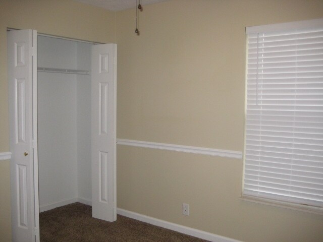 Building Photo - 2440 Pleasant Springs Ln