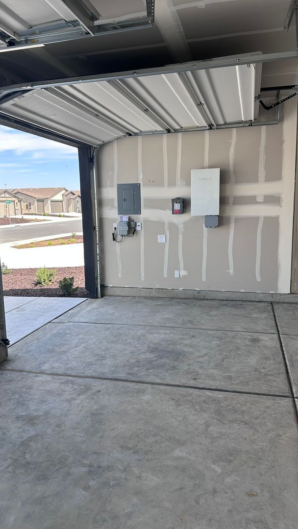 Building Photo - BRAND NEW 4 Bed / 3 Bath Smart Home – Solar + EV Ready!