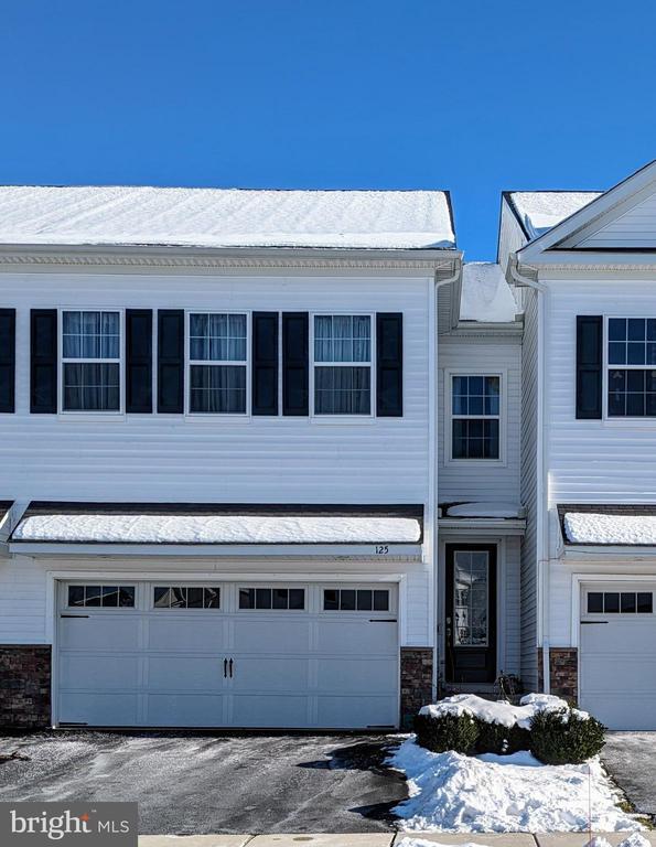Building Photo - 125 Knock Hill Dr
