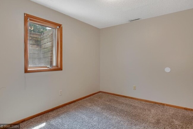 Building Photo - 309 Wilson Ave SE