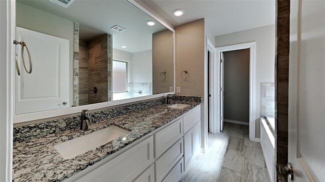 Building Photo - 9125 Poppey Pl