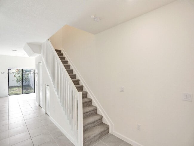 Building Photo - 3436 W 111th Pl