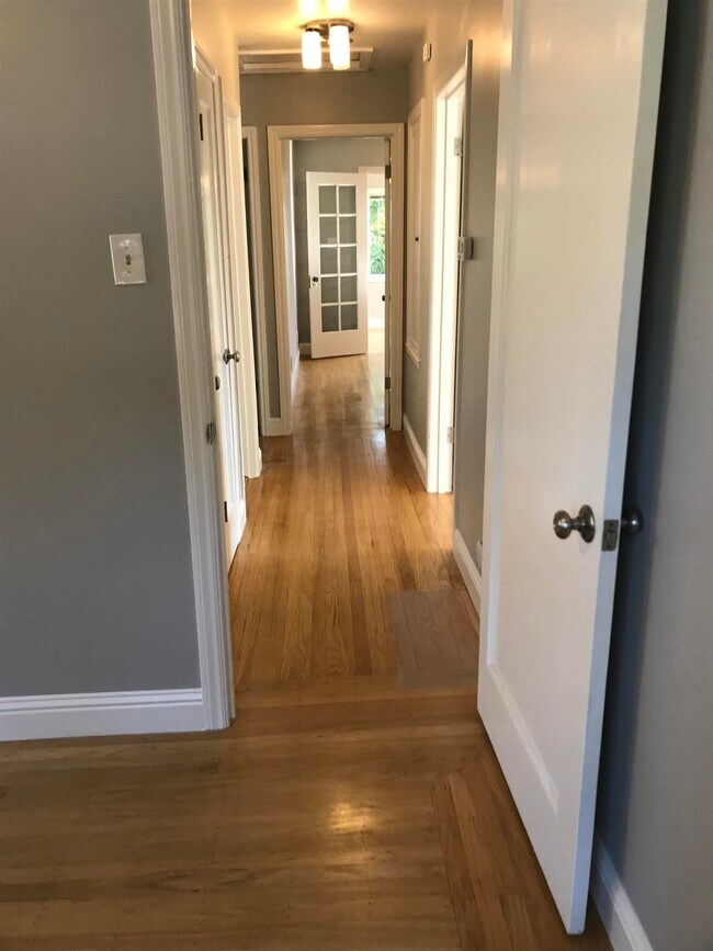 Building Photo - 7630 Terrace Dr