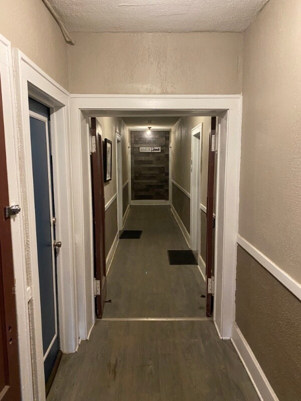 Building Photo - 15395 Linwood St