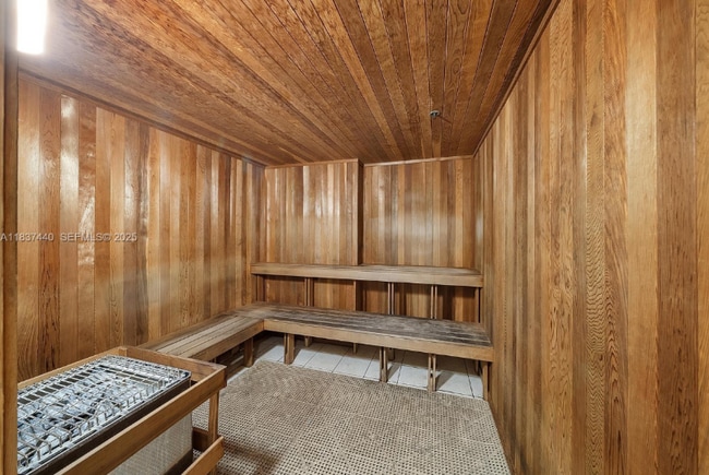 Building Photo - 1830 Radius Dr