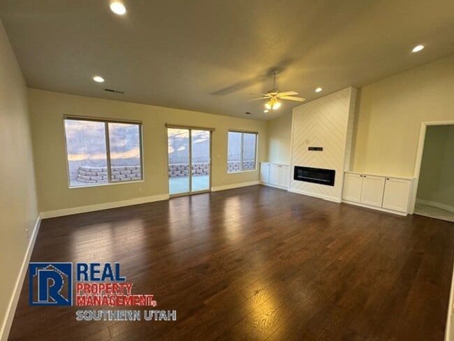 Building Photo - Sedona Hills Home