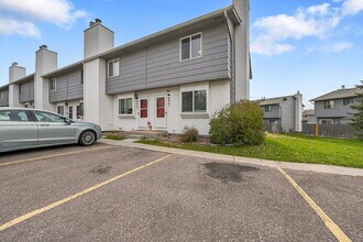 Building Photo - $1,495, 2-bed, 1.5 bath Unit in CO Springs with Assigned Parking Spot.