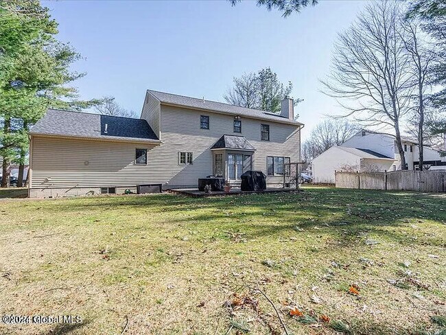 Building Photo - 633 Salvia Ln