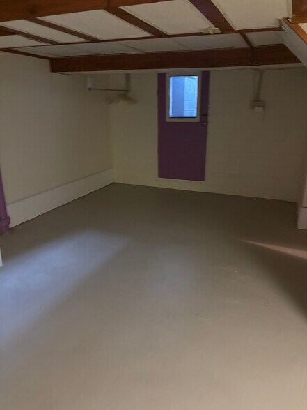 Building Photo - 225 Fairhaven Dr