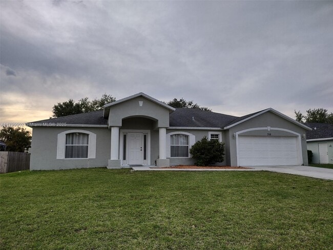 Primary Photo - 316 SW Kestor Dr