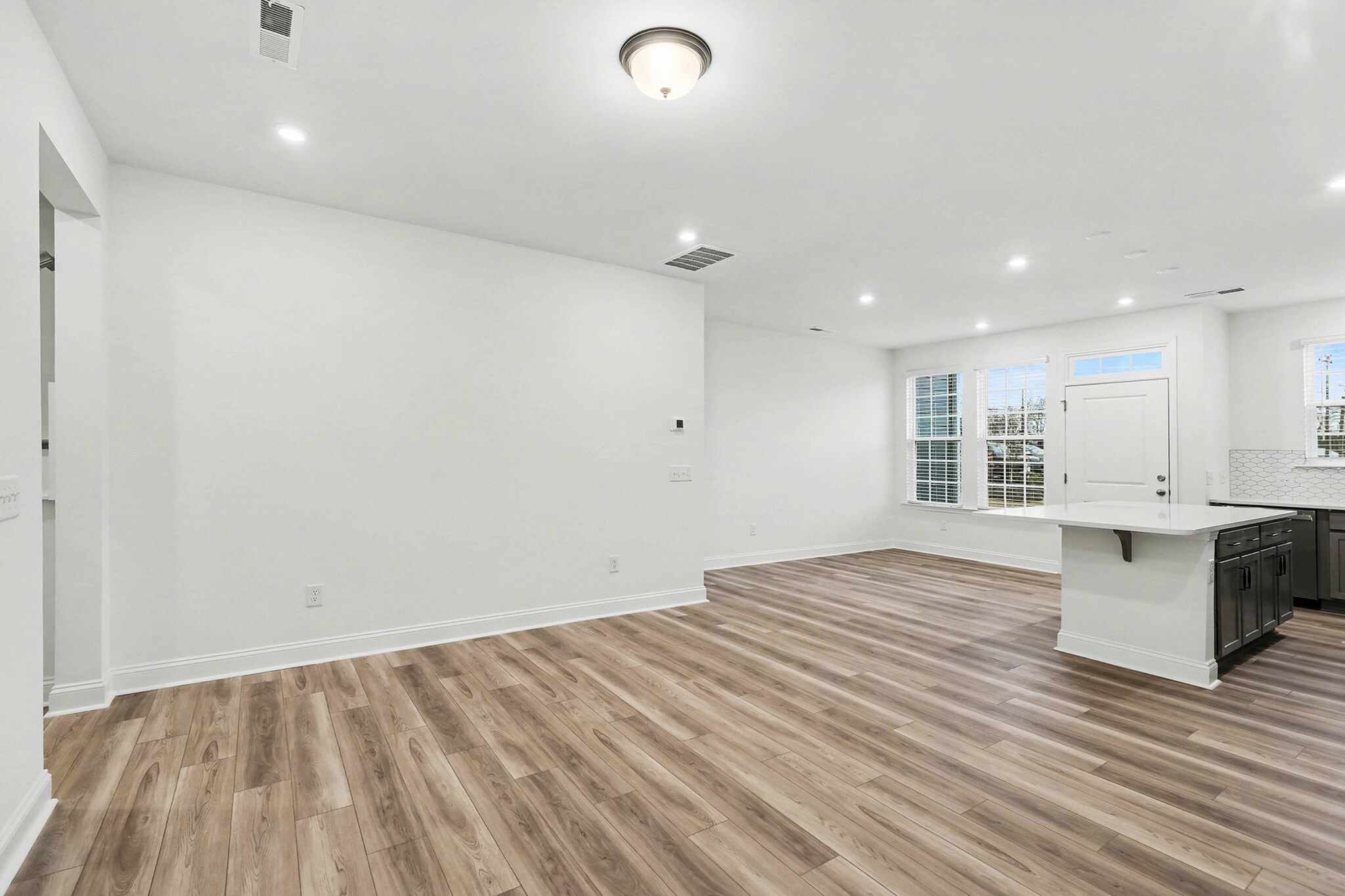 Building Photo - 2911 Herringbone Rd