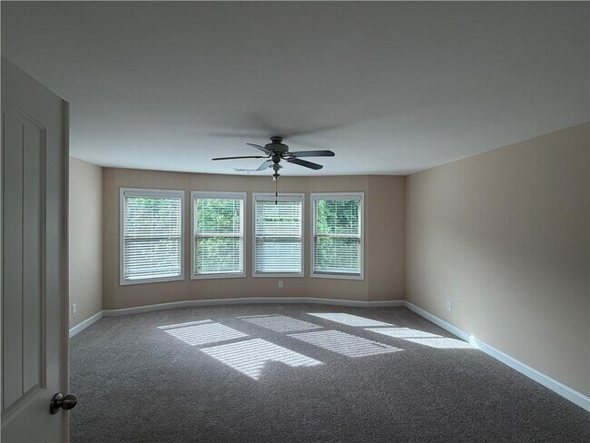Building Photo - 4525 Highfield Dr