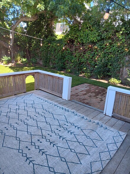 Building Photo - 2330 Frey Ave