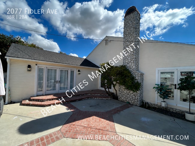 Building Photo - 2077 Fidler Ave
