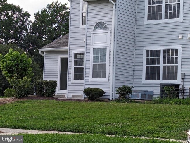 Building Photo - 1076 Spring Valley Ct