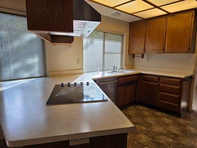 Building Photo - 6336 Stone Bridge Rd