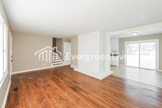 Building Photo - 6212 E 95th Terrace