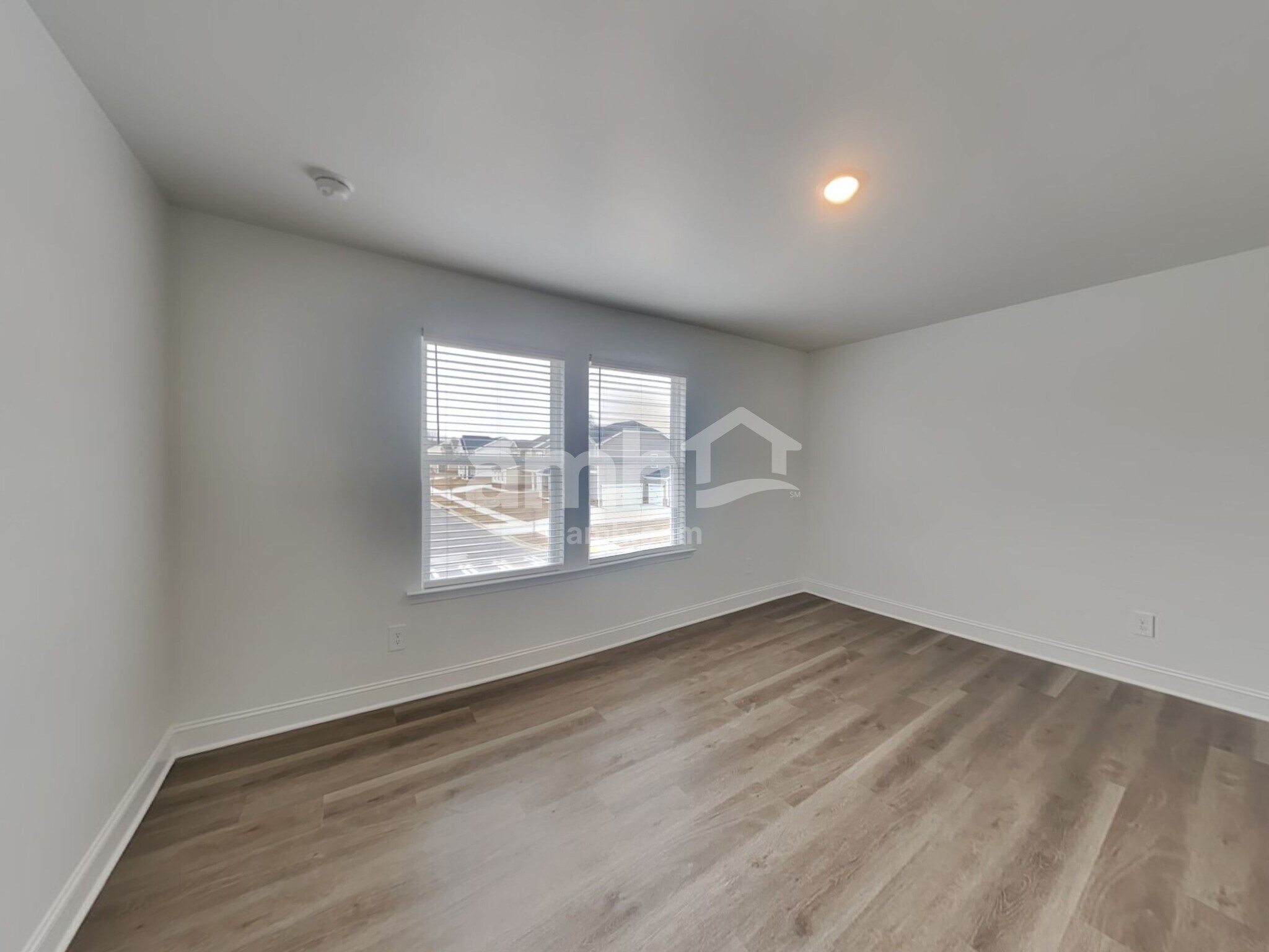 Building Photo - 501 Plano Pass