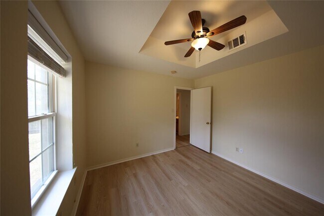 Building Photo - 412 Northern Trail