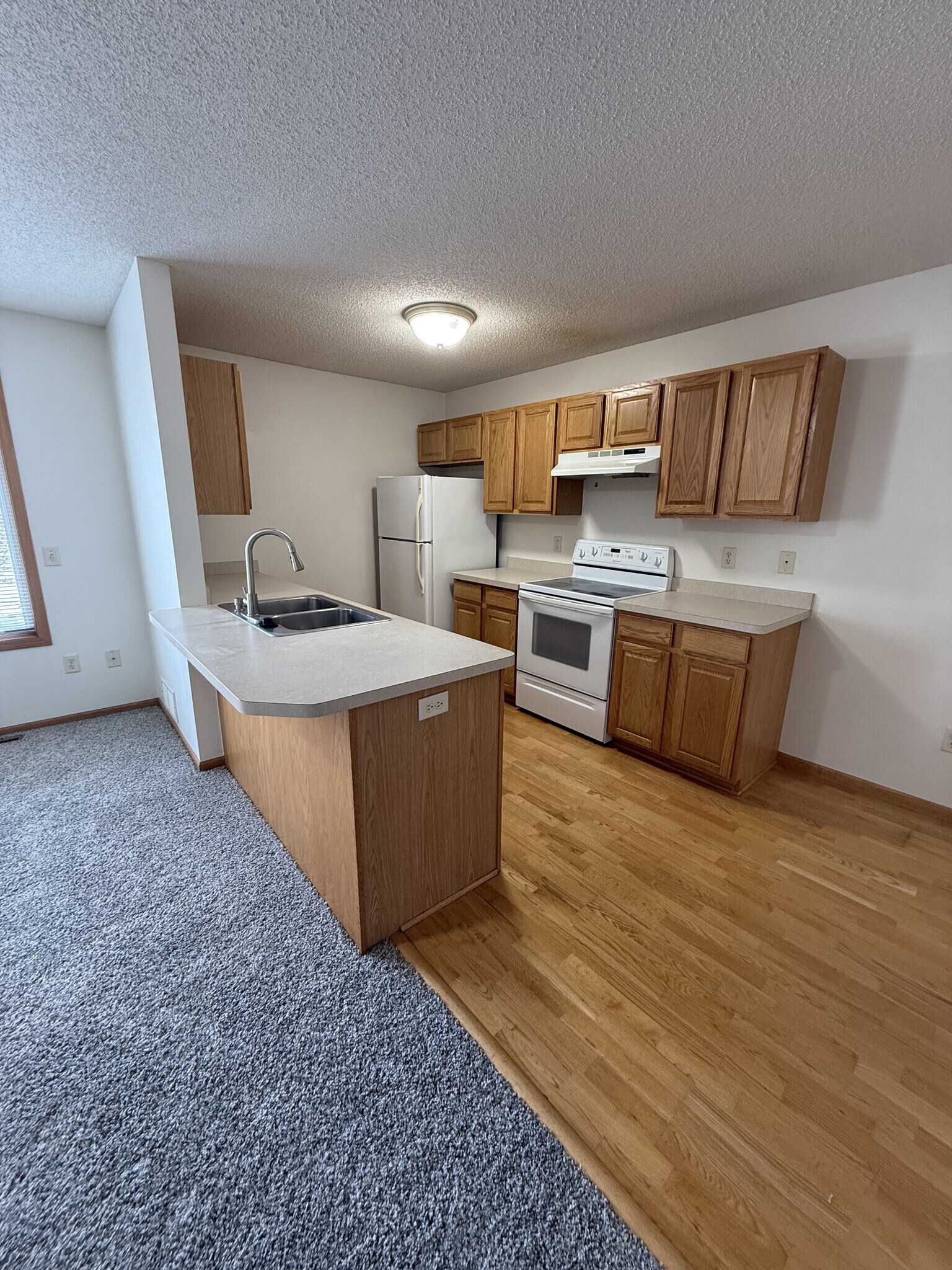 Building Photo - 5293 Manchester Dr