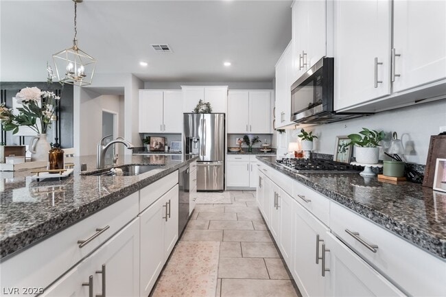 Building Photo - 7438 Ardenno St