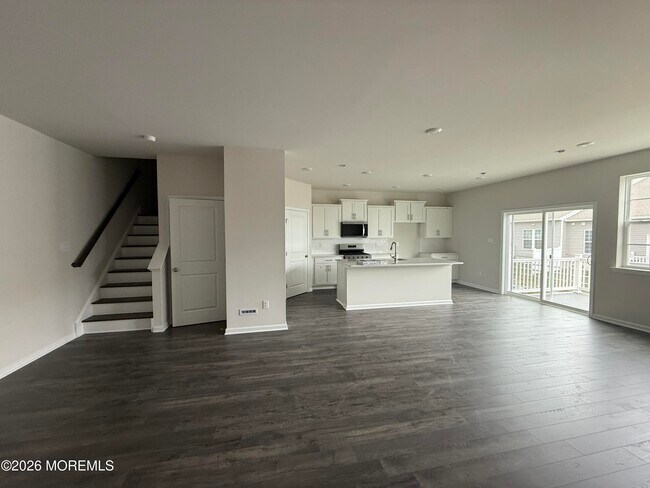 Building Photo - 41 Victoria Gdns Sq