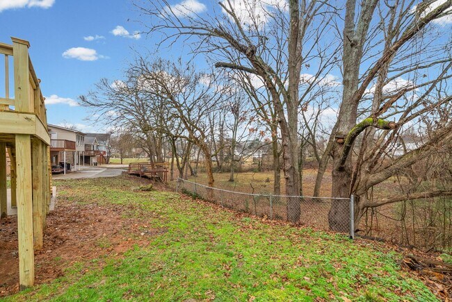 Building Photo - Spacious 3 bedroom 2 1/2 bath home for rent!