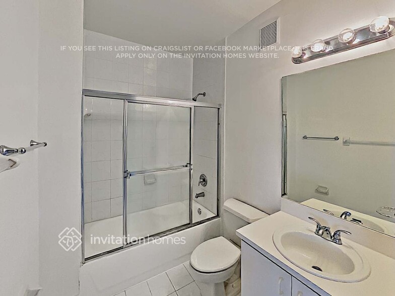 Building Photo - 3849 SW 153rd Ct