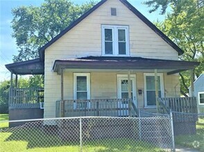 Building Photo - 1412 N Champaign St