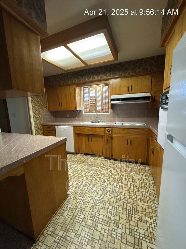 Building Photo - 5342 Avenue 280