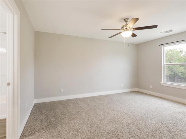 Building Photo - 724 W Walker St