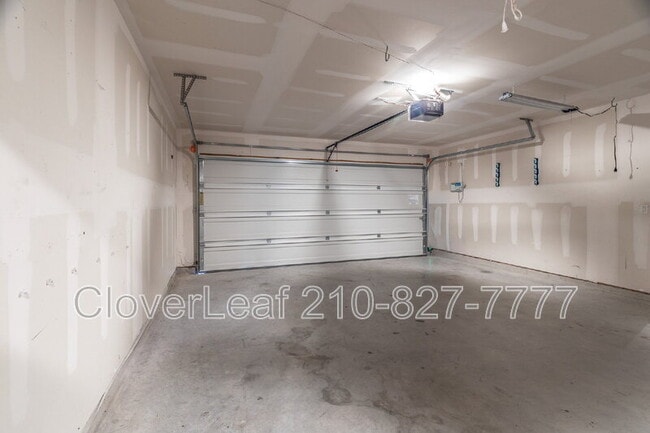 Building Photo - 2815 Rosefinch