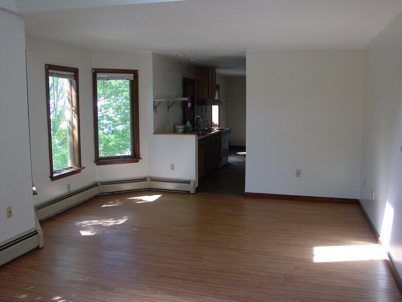 Building Photo - 126 Bridgton Rd