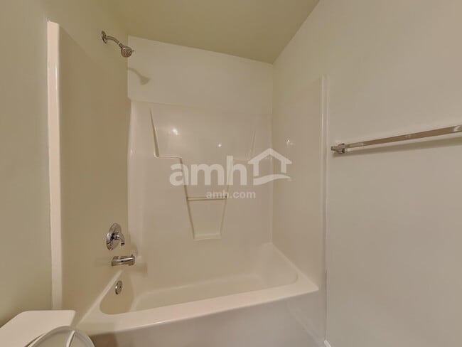 Building Photo - 5716 Keowee Way