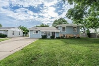Building Photo - 440 Huehl Rd
