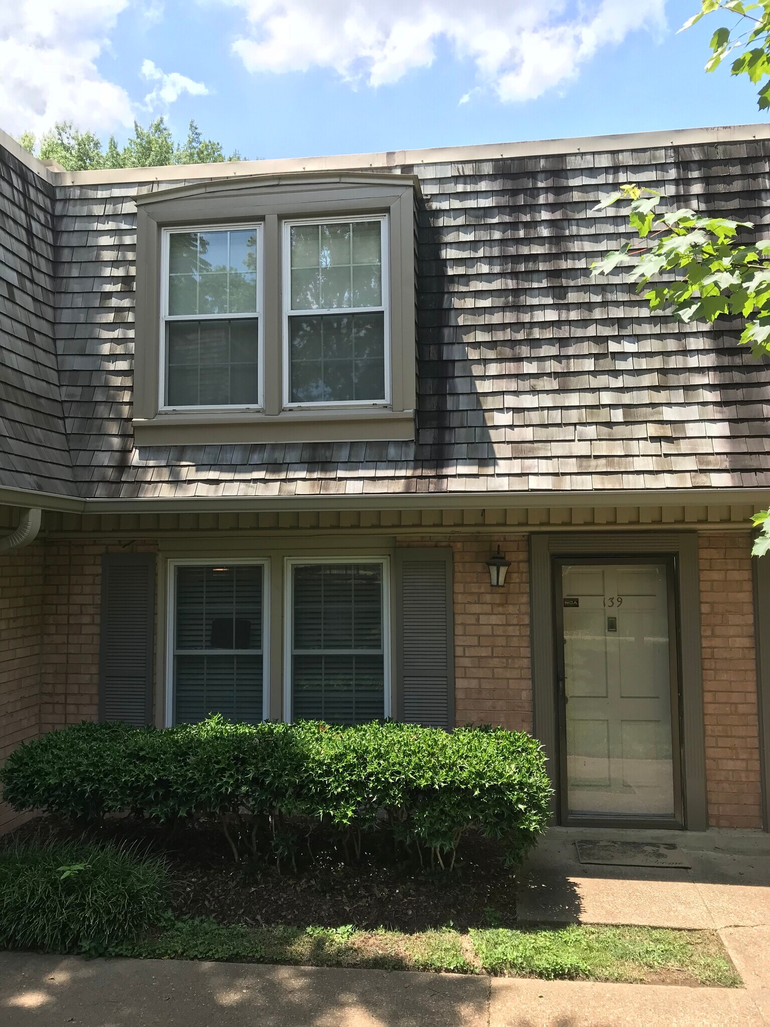 Front of house - 3000 Hillsboro Pike
