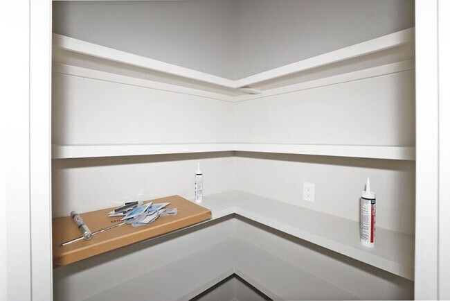 Building Photo - 4705 Scotty Dr
