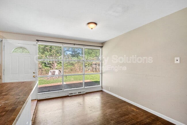 Building Photo - 10315 Monarch Dr