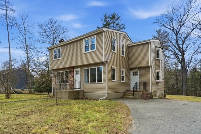 Building Photo - 724 Linwood St