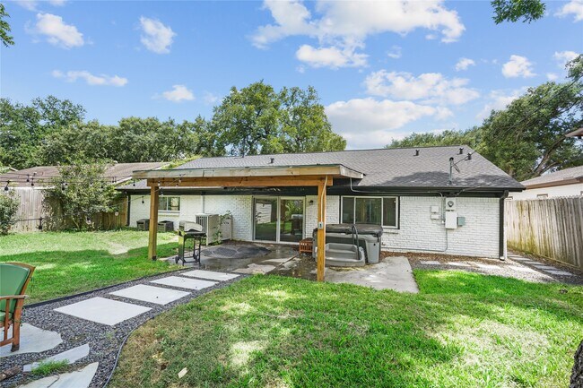 Building Photo - 9626 Vilven Ln